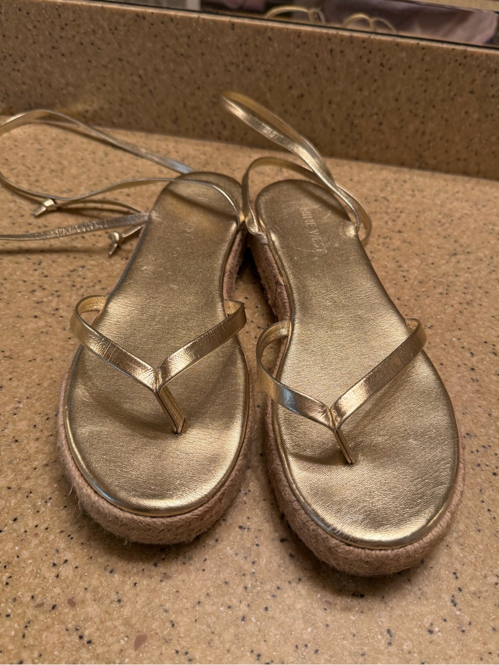 Nine West Gold Metallic Espadrille Thong Sandals with Ankle Wrap Sz 8.5